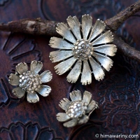 BSK-Silver Daisy Brooch & Earrings