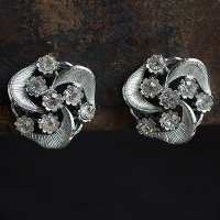 Star: Propeller Flower Rhinestone Vintage Earrings