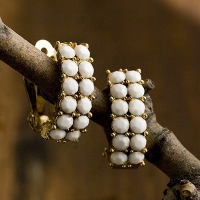 Listener-Milk Glass Vintage Earrings