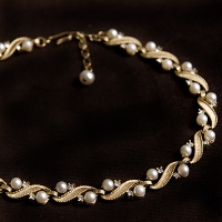 Trifari-Gold And Pearl Choker
