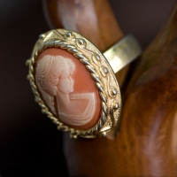 Sarah Coventry-Classy Cameo Vintage Ring