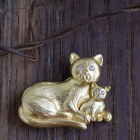 Cat Parent And Child ~ Vintage Pin Brooch