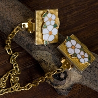 Enamel Flower Cardigan Clip/Sweater Guard
