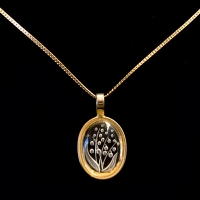 K14 Gold-Intaglio Flower Pendant