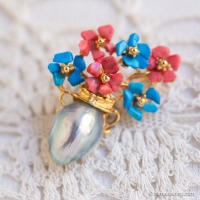 Swoboda スワボダ-天然石-大粒セブパールの花瓶にハウライト花束ブローチ【ヴィンテージ・デッドストック】