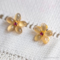 Swoboda スワボダ-天然石-月光の花ヴィンテージ・ピアス【デッドストック】