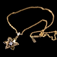 1928-Filigree Flower Necklace
