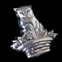 Silver 925-Cat Brooch With Flower Basket