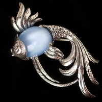 Beaucraft-Silver 925-Blue Moon Cabochon Fish Brooch