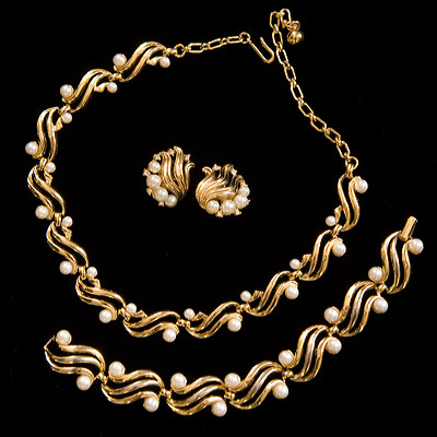 Trifari Wave & Pearl 3 Piece Set