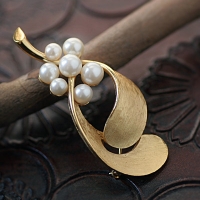 Trifari-Mistletoe Twig Brooch