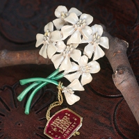 BSK-My Fair Lady Bouquet Brooch