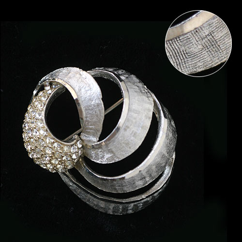 BSK-Wave Shell Abstract Brooch - Image 2