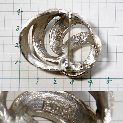 BSK-Wave Shell Abstract Brooch - Image 3
