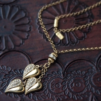1928-Dangling Heart Pendant Necklace