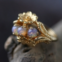Avon-Three Opal Drops Flower Ring