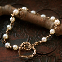 Danecraft-12K Gold-Pearl And Heart Bracelet