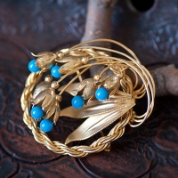 Hobe-Turquoise Berry Brooch