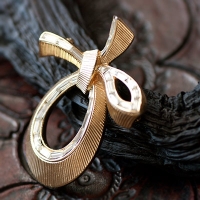 Trifari Ribbon Brooch