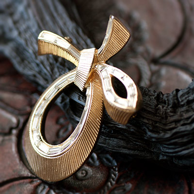 Trifari Ribbon Brooch
