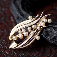 Trifari-Gold & Pearl Sea Flower Brooch