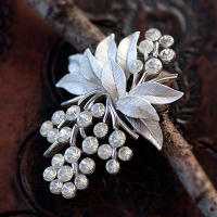 Trifari-Trifanium Twig Bouquet/Brooch