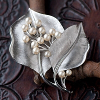 Trifari-Silver Pearl Twig Corsage Brooch