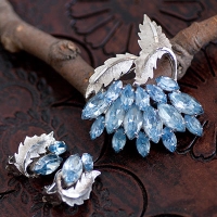 Hollycraft-Waterflower Brooch & Earrings Set