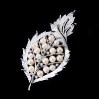Trifari: Silver Pearl Tree Leaf Vintage Brooch