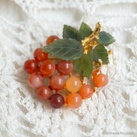 Swoboda スワボダ-天然石-オレンジジュエル・カーネリアンの実ヴィンテージ・ブローチ