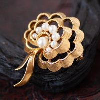 Trifari Vintage Crown Trifari Ripple Flower Bouquet Brooch