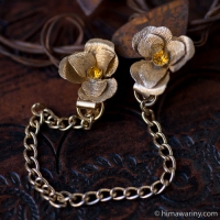 菫ヴィンテージ・カーディガン・クリップ